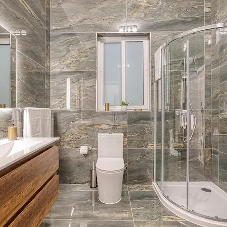 Apartment Stylish 3br With Large Terrace In By 360 Estates Mosta