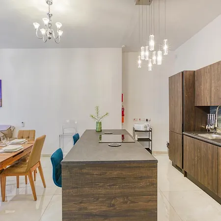 Stylish 3br With Large Terrace In By 360 Estates Apartment *