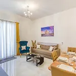 Lägenhet Stylish 3br With Large Terrace In By 360 Estates