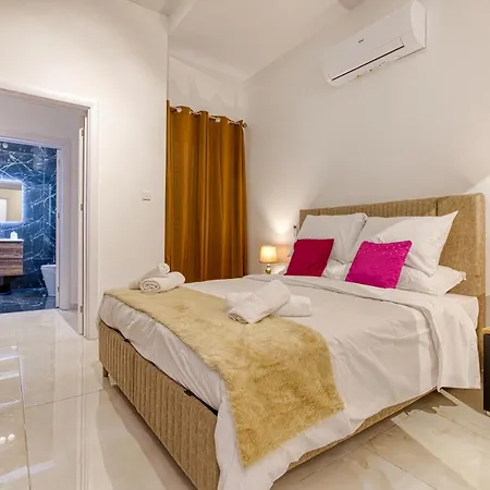 Apartman Stylish 3br With Large Terrace In By 360 Estates *