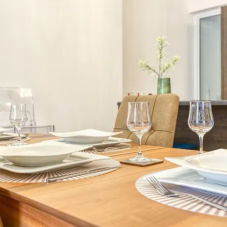 Apartman Stylish 3br With Large Terrace In By 360 Estates *