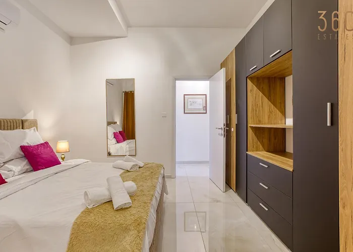 Apartament Stylish 3br With Large Terrace In By 360 Estates *