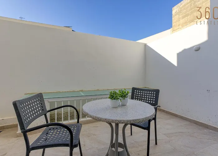 Stylish 3br With Large Terrace In By 360 Estates Apartament
