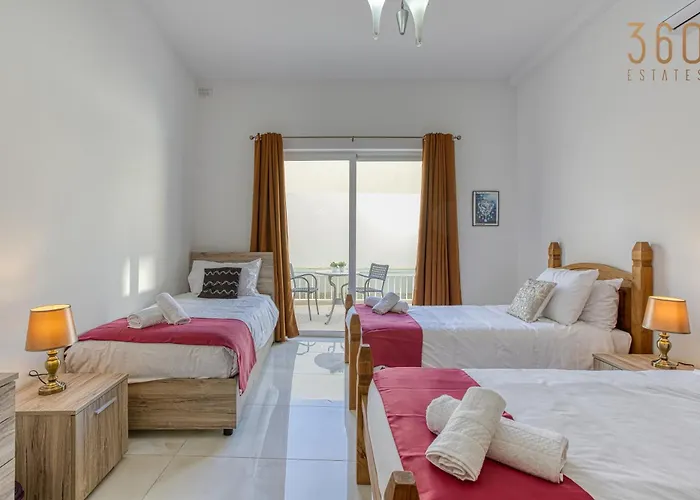 Stylish 3br With Large Terrace In By 360 Estates Apartament Mosta