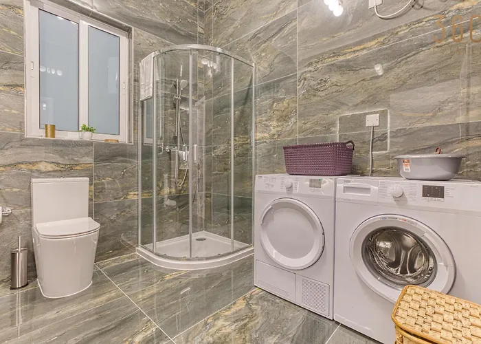 Apartament Stylish 3br With Large Terrace In By 360 Estates