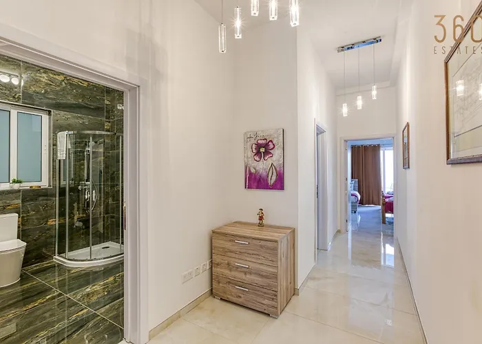 Stylish 3br With Large Terrace In By 360 Estates Διαμέρισμα Mosta