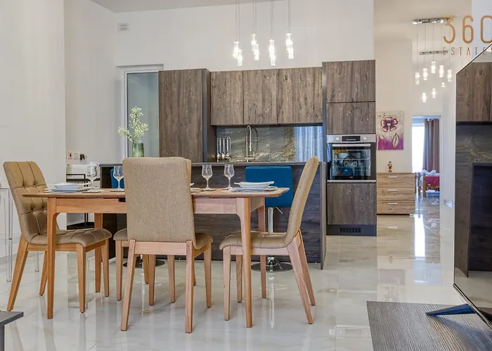 Stylish 3br With Large Terrace In By 360 Estates *